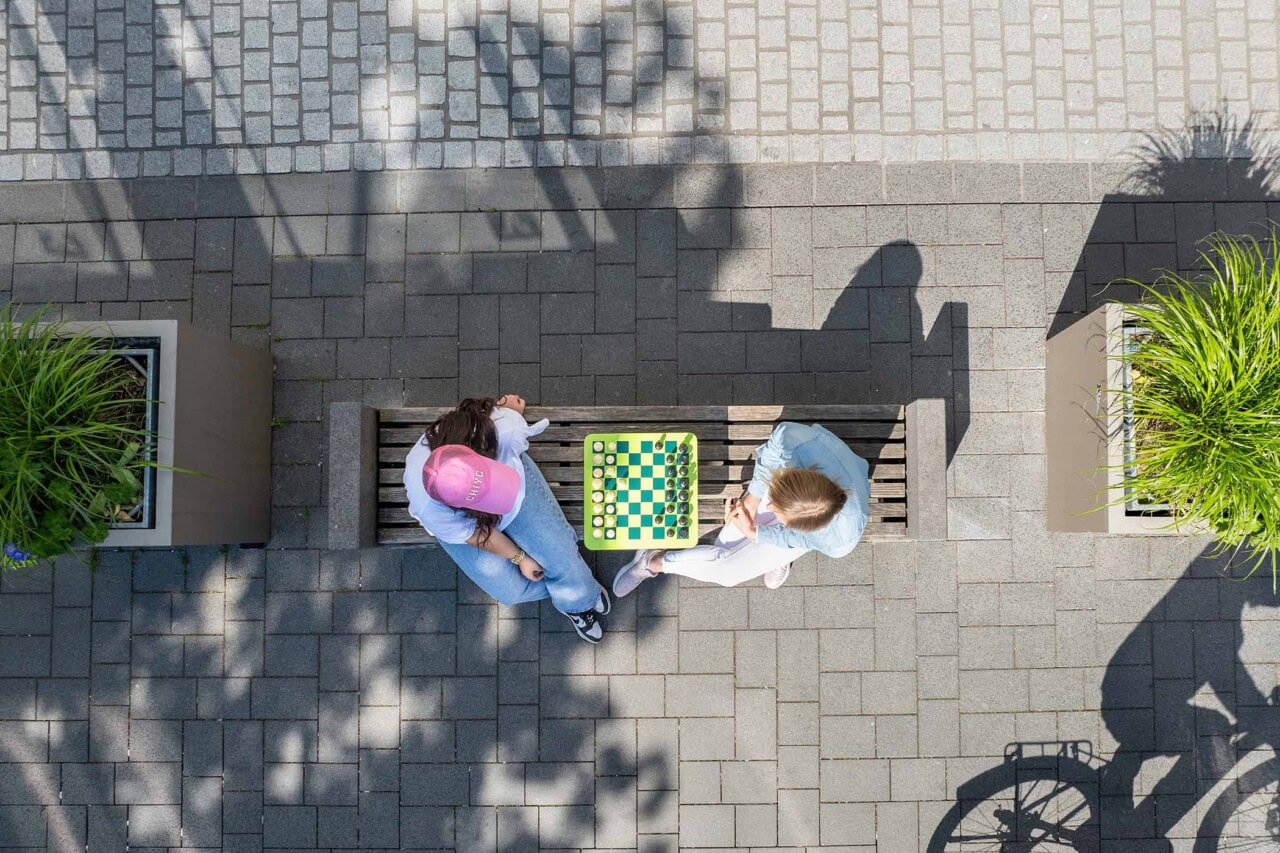 WECAUSE Stadtmobiliar für den lebendigen Sommer